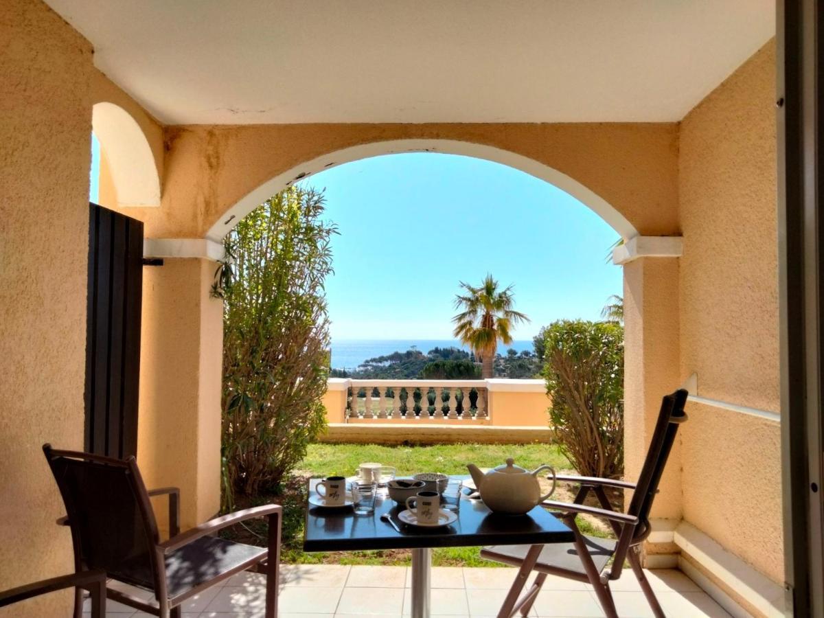 Studio Village Cap Esterel - Le Village-72 By Interhome Saint-Raphael  Bagian luar foto