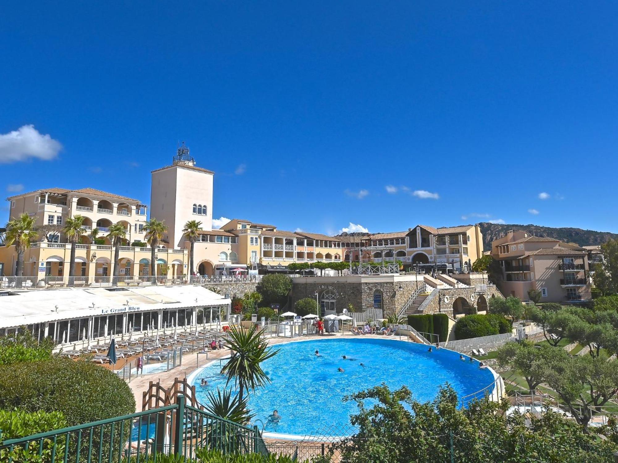 Studio Village Cap Esterel - Le Village-72 By Interhome Saint-Raphael  Bagian luar foto