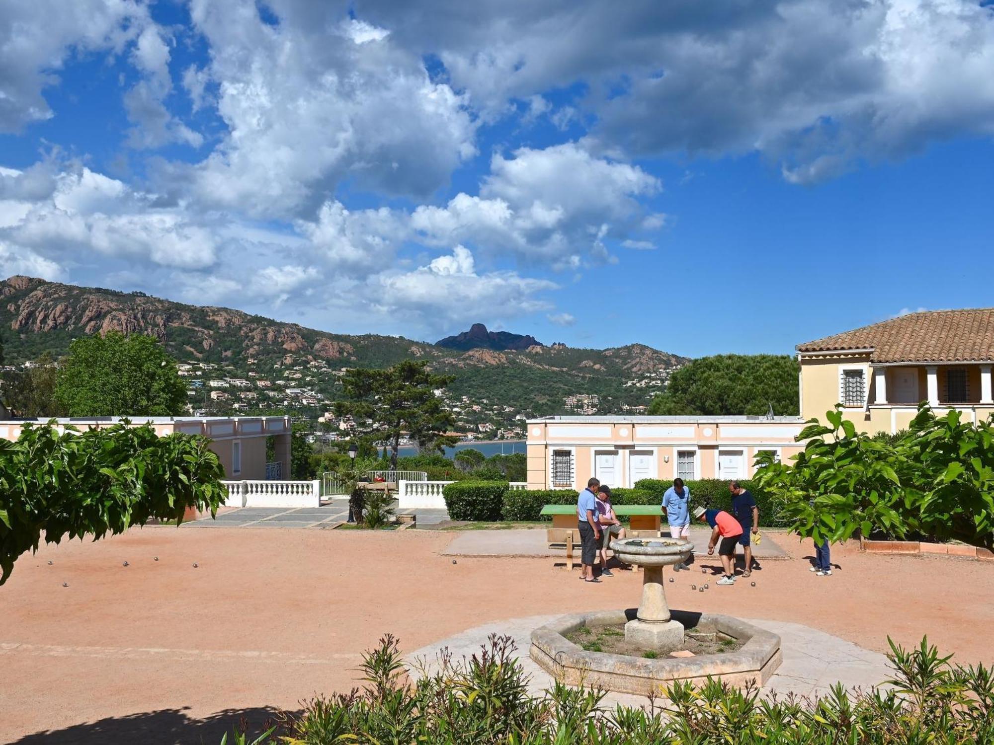 Studio Village Cap Esterel - Le Village-72 By Interhome Saint-Raphael  Bagian luar foto